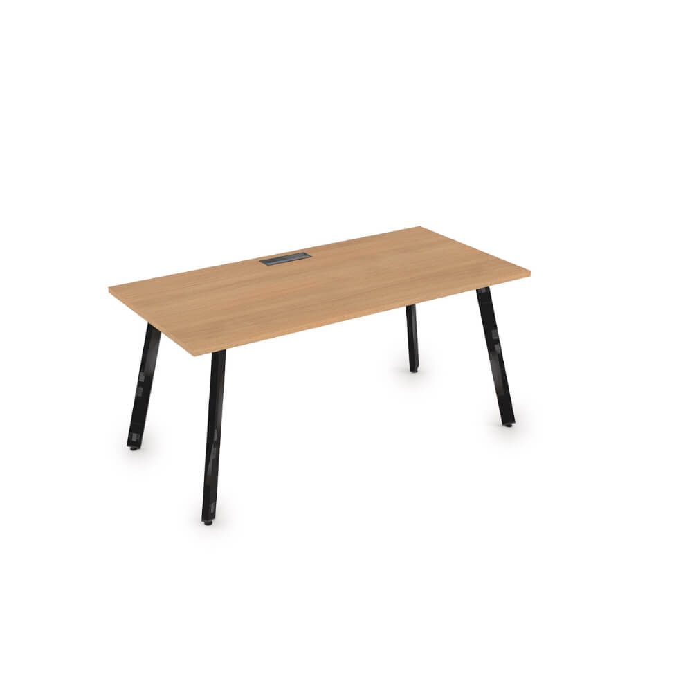 Стол рабочий прямолинейный на м/к 1400x700x750
